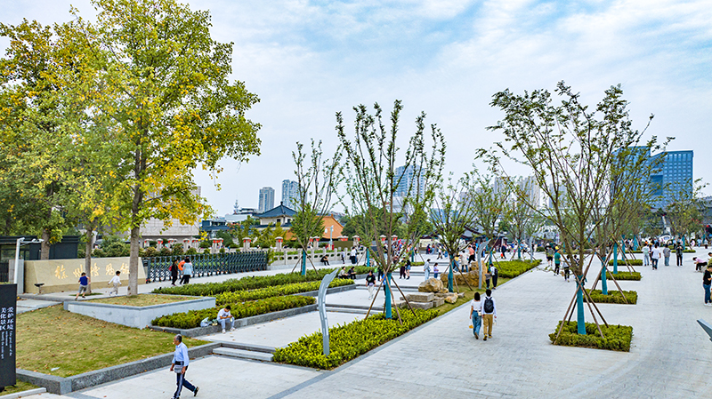 連接人文脈絡(luò)  重拾歷史記憶 | 記2022年市級(jí)道路續(xù)建工程-和平路隧道上蓋廣場(chǎng)景觀(guān)工程